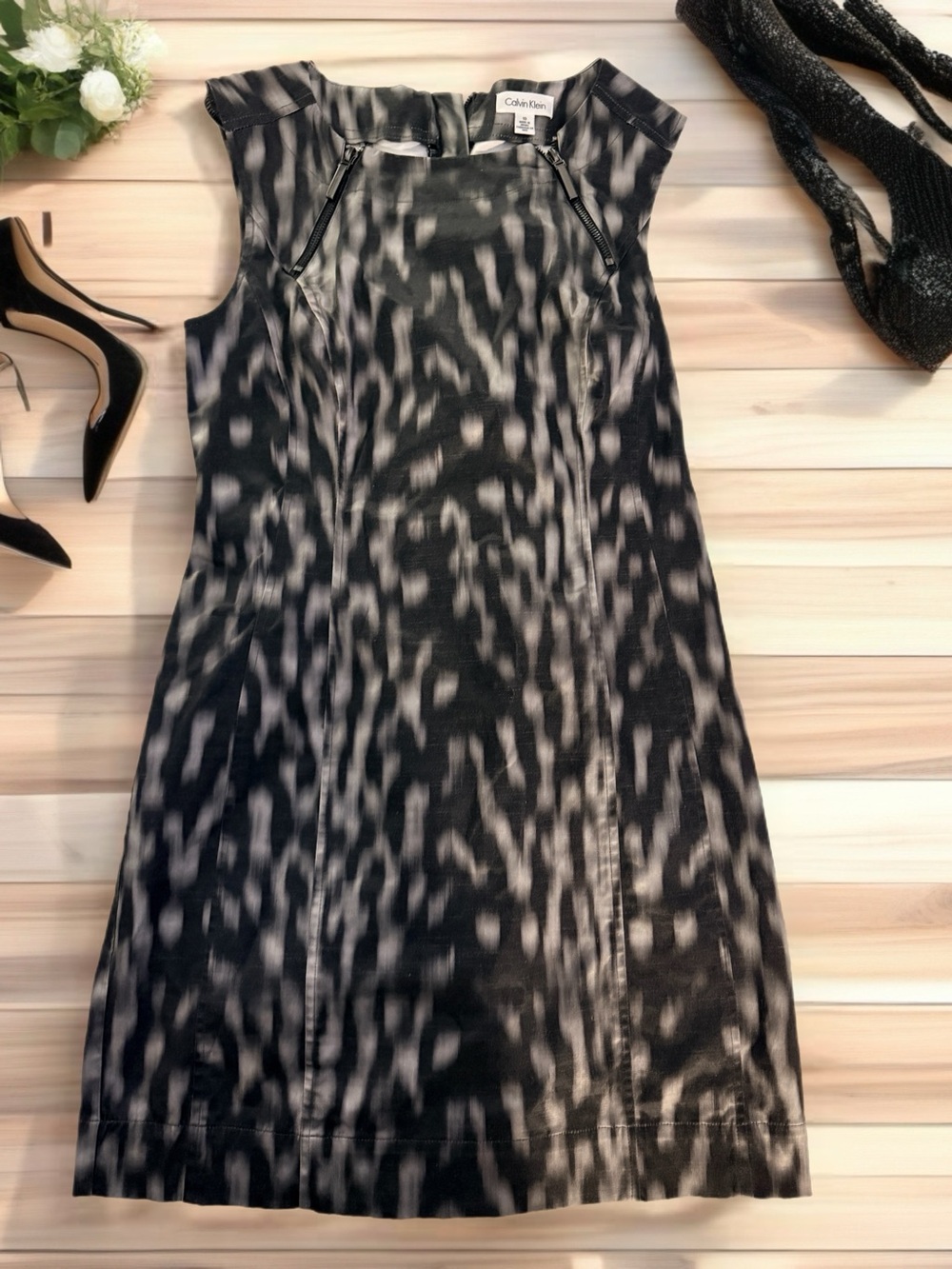 Calvin Klein Black & Gray Animal Patterned Sleeveless Dress